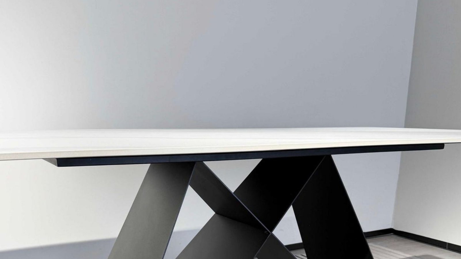 plateau ceramique blanc effet marbre inrayable