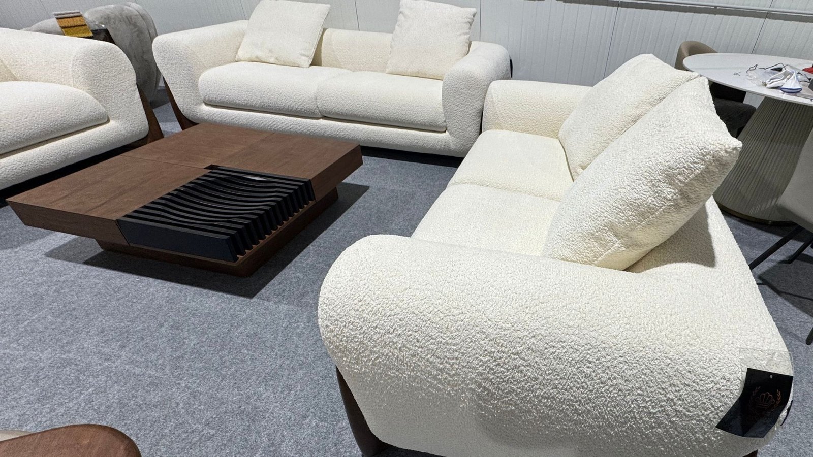 ensemble canapes 3 2 1 tissu bouclette beige