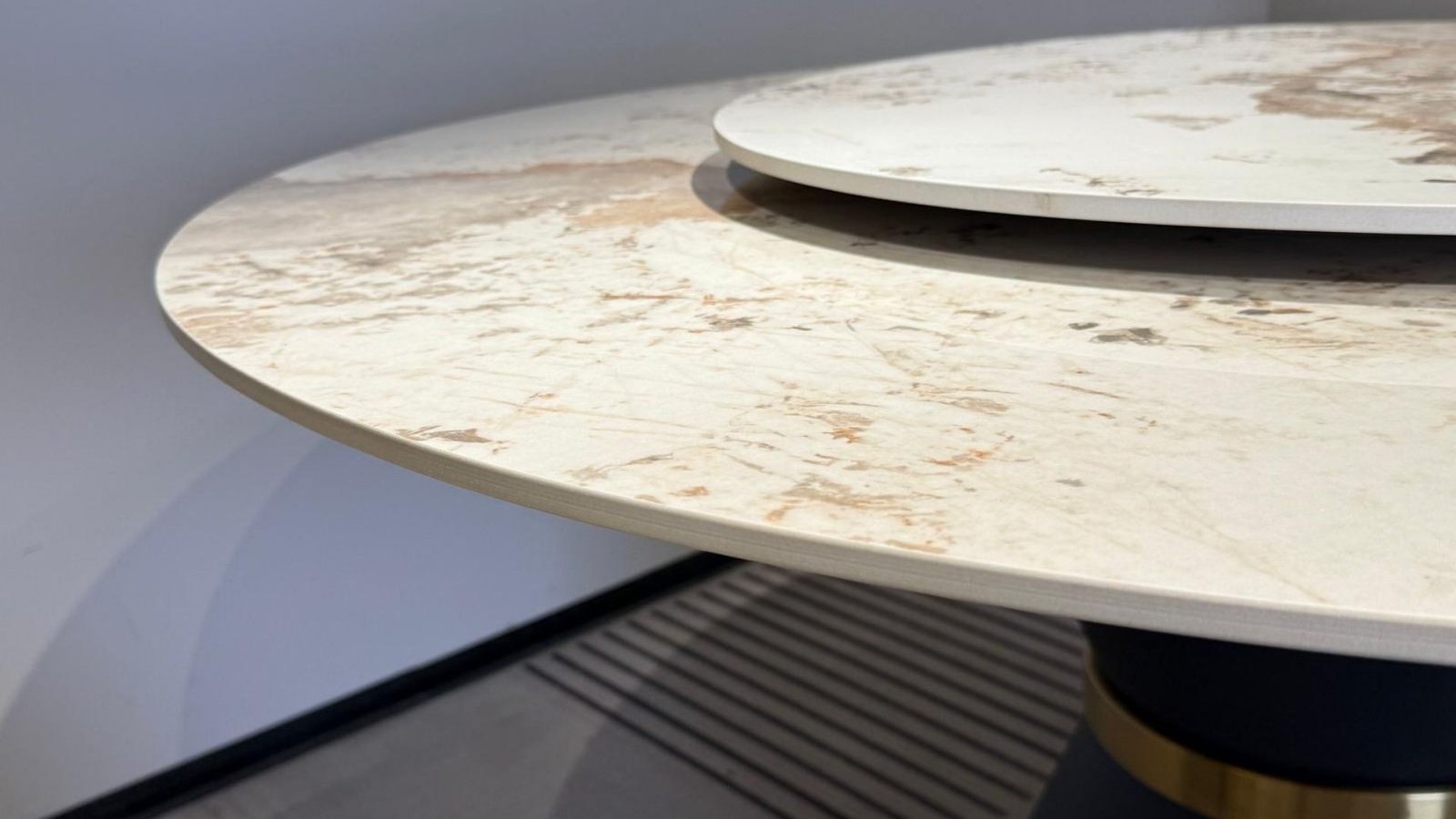 plateau tournant table ronde duetto detail