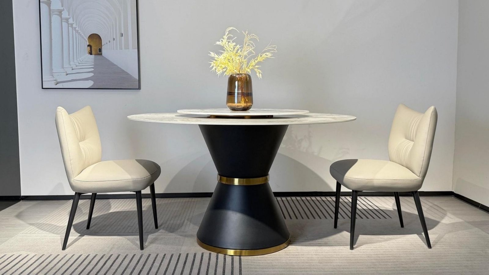 table avec plateau tournant central