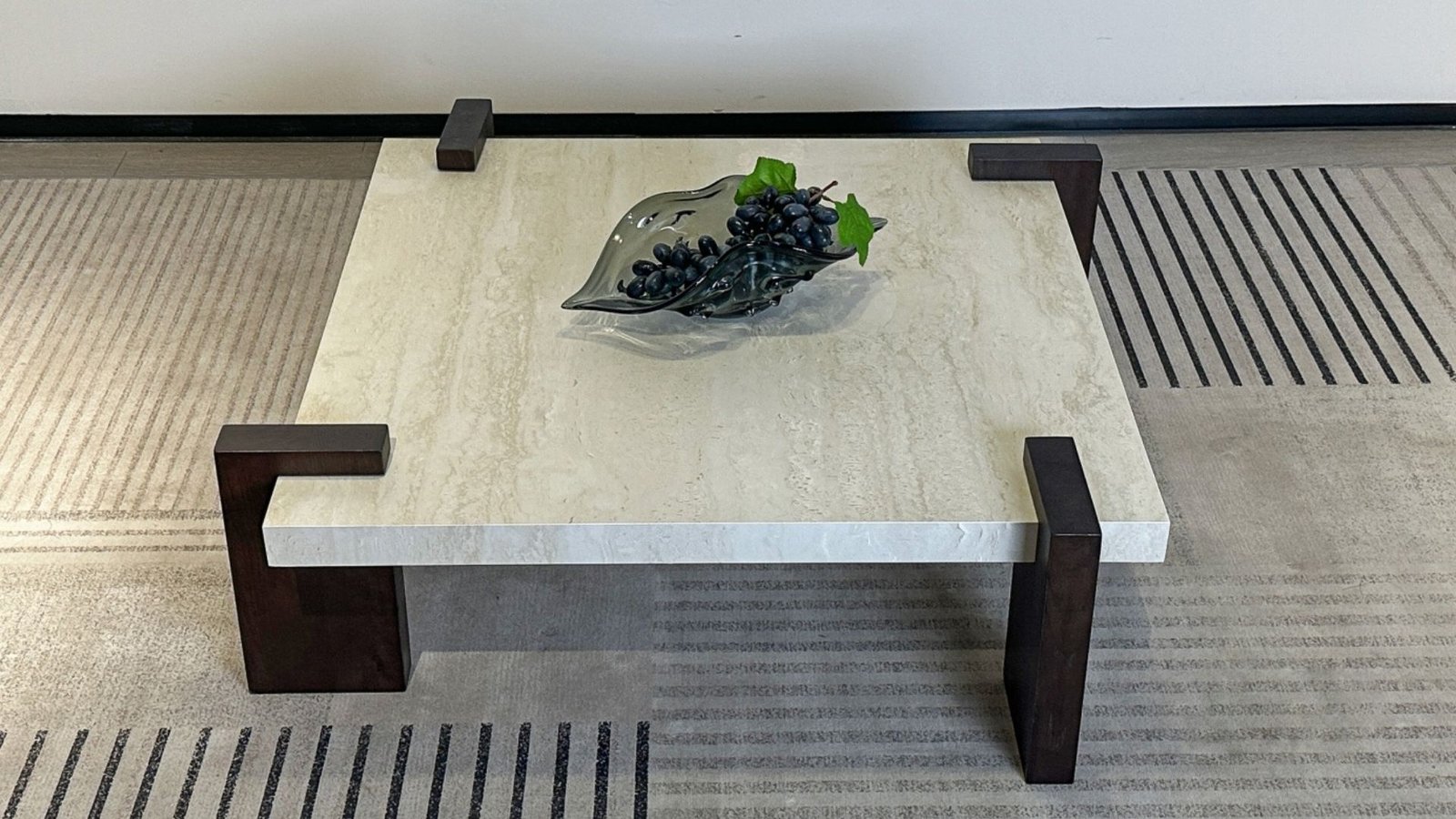 table basse au style classique